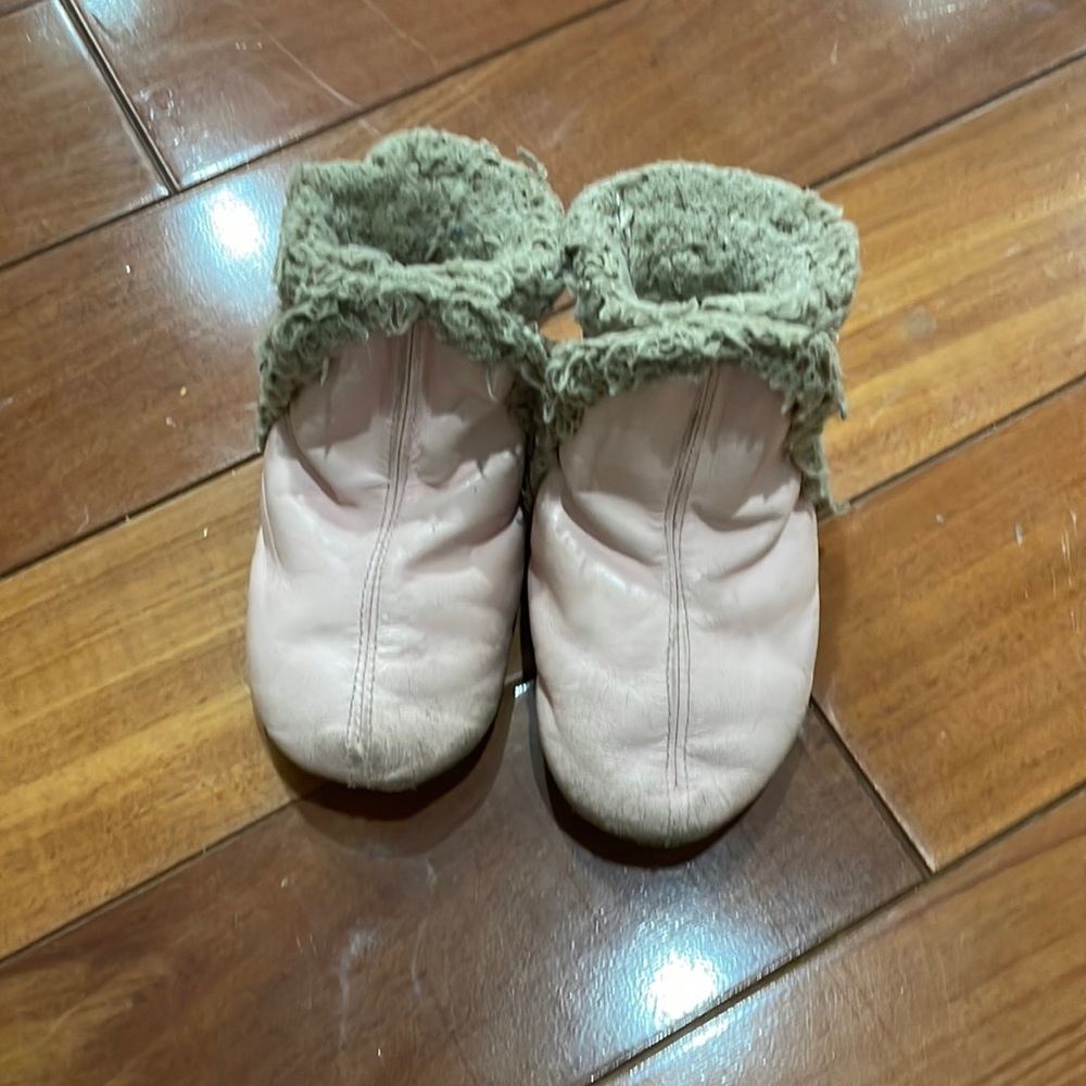 Pink Robeez baby boots - Classic Bootie